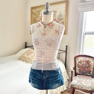 Y2K‎ ivory lace camisole Cabernet size large
